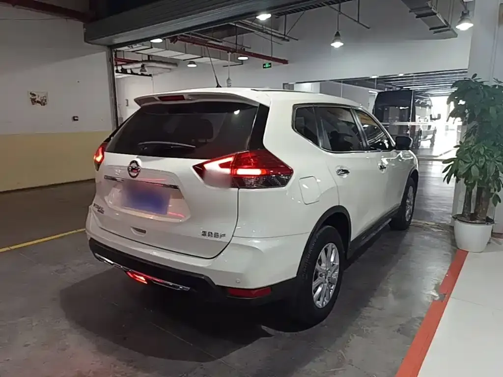 Nissan X-Trail — фото 2