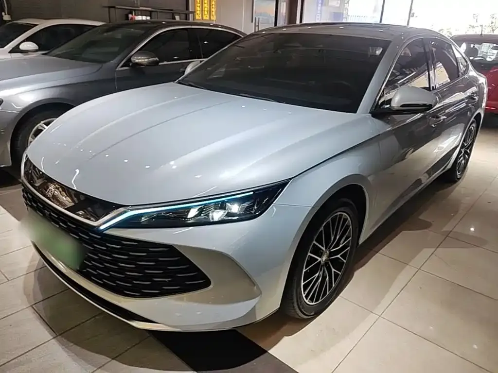 BYD Qin L — фото 1