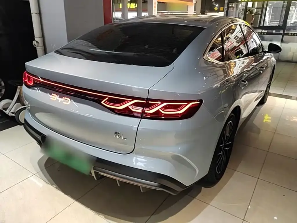 BYD Qin L — фото 8