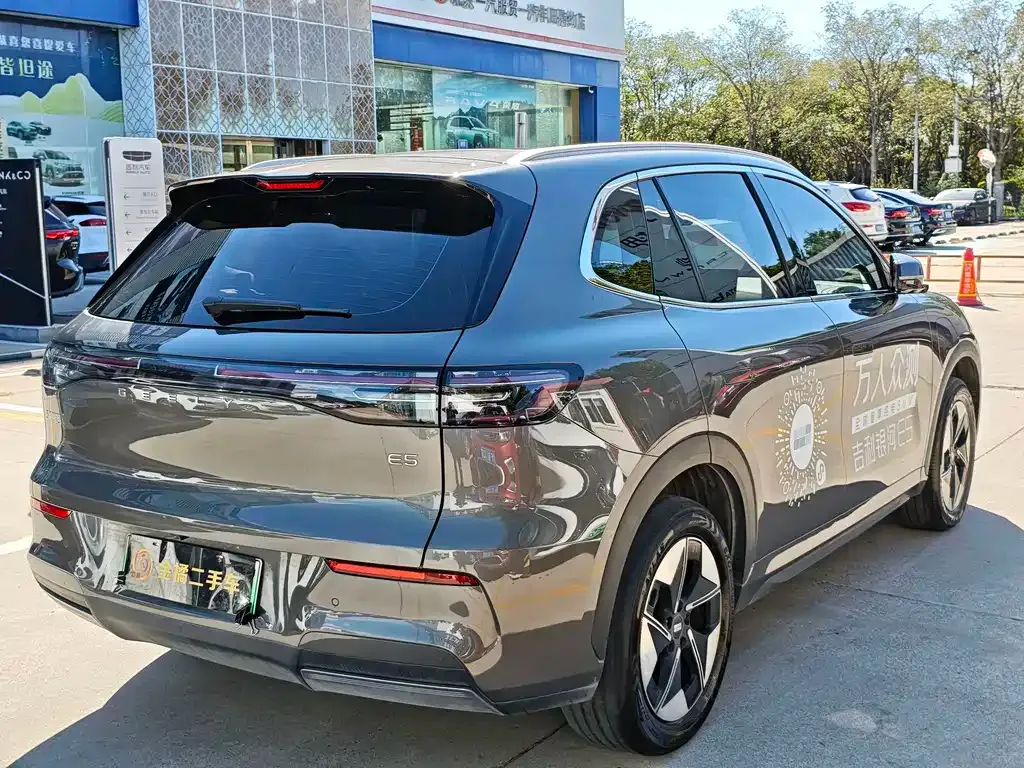 Geely Galaxy E5 — фото 10