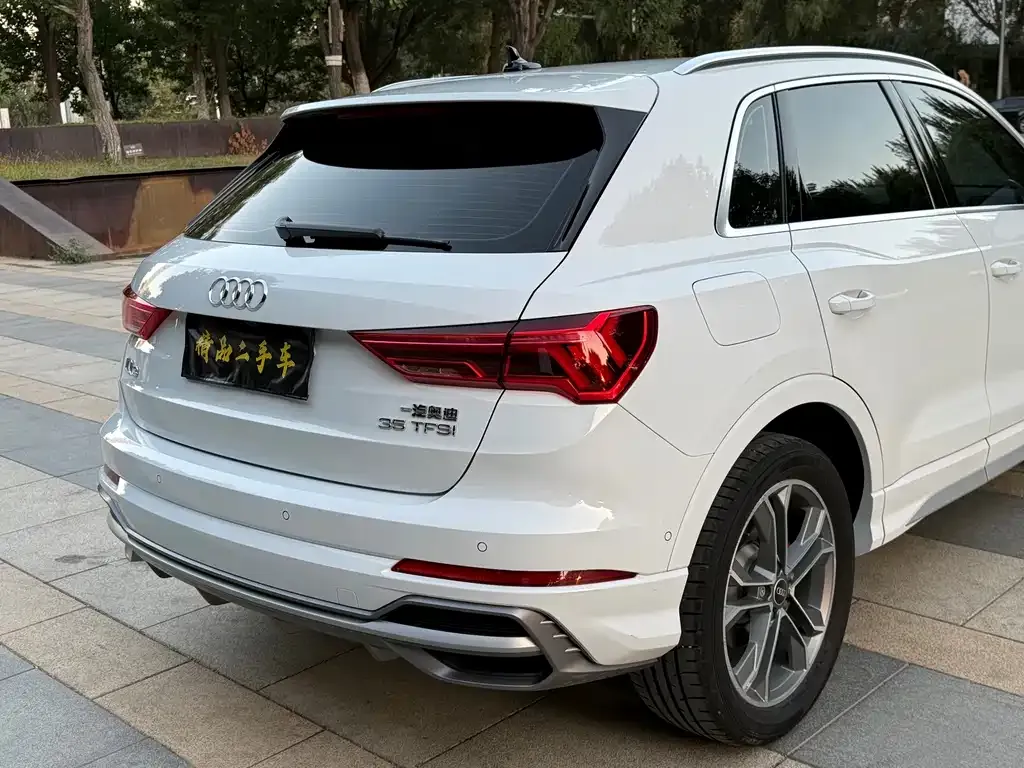 Audi Q3 — фото 2
