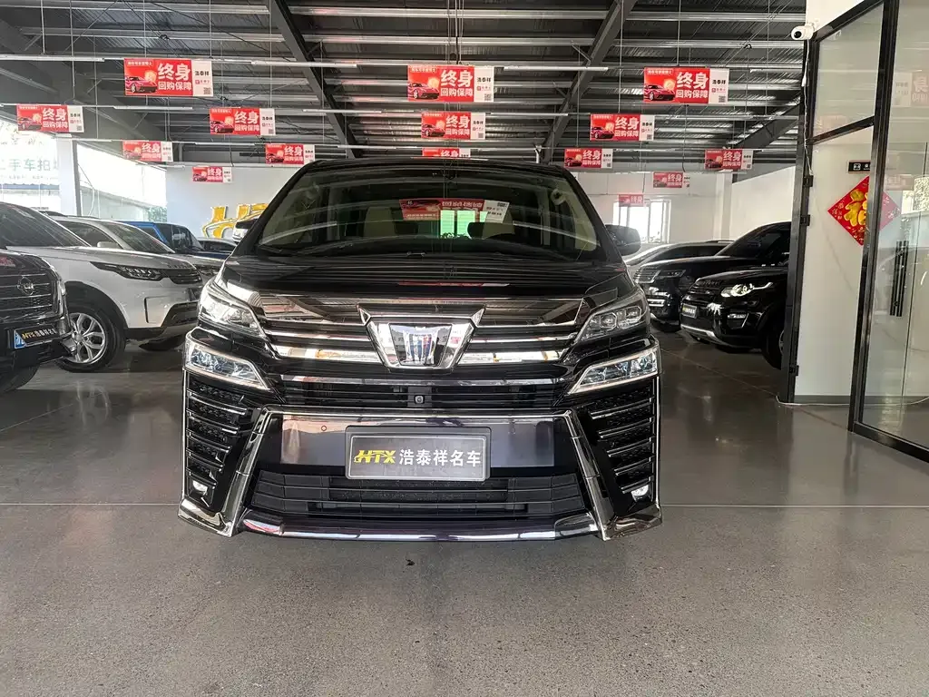 Toyota Vellfire — фото 10