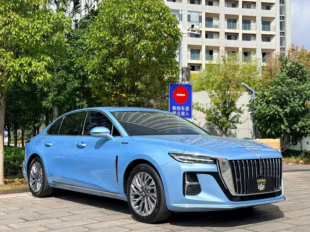 Hongqi H5 — фото 10