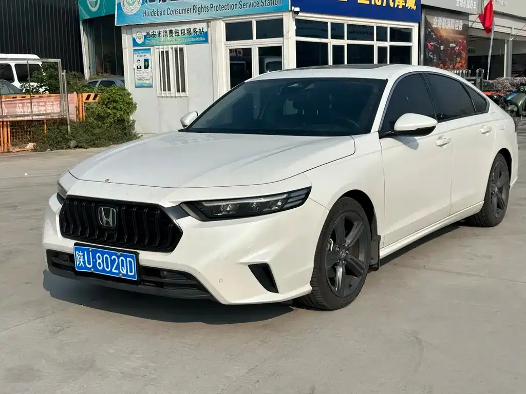 Honda Inspire — фото 1