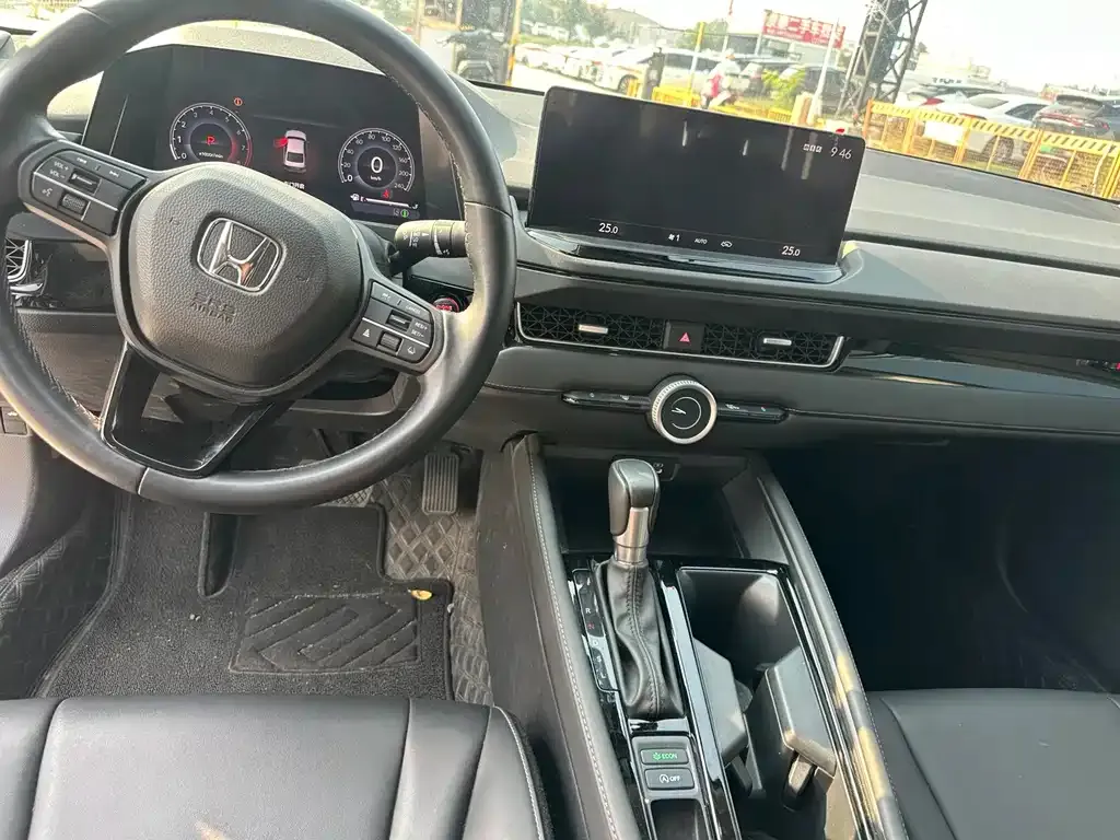 Honda Inspire — фото 6