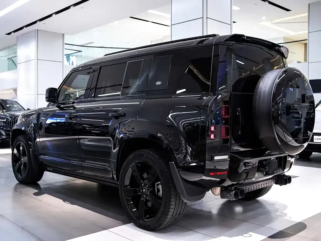 Land Rover Defender — фото 6