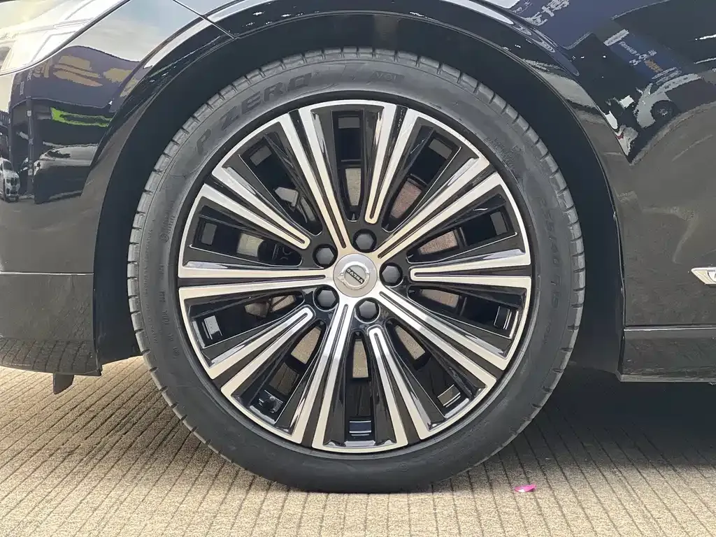 Volvo S90 — фото 8