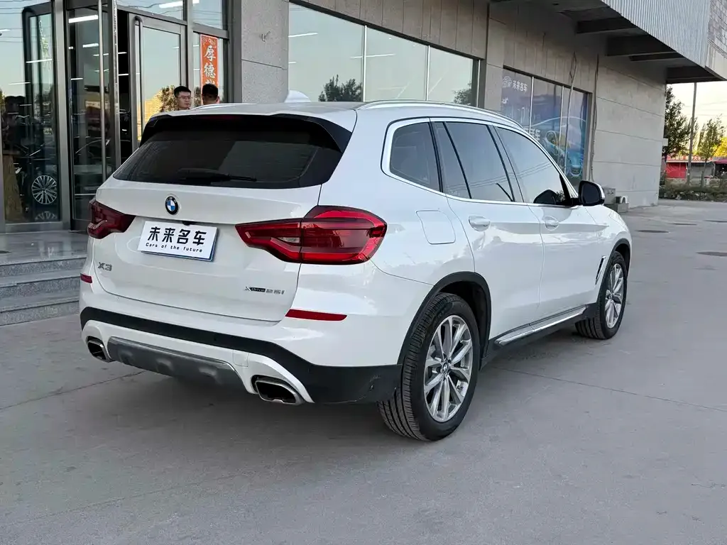 BMW X3 — фото 10