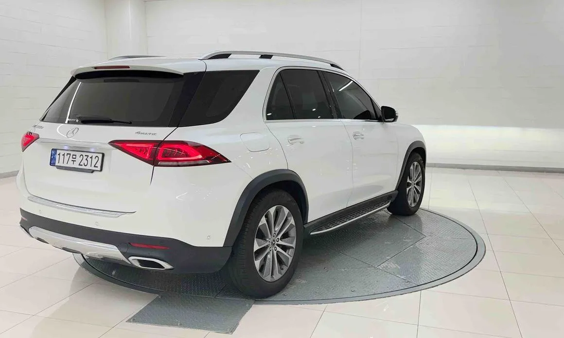 Mercedes-Benz GLE-Class — фото 4