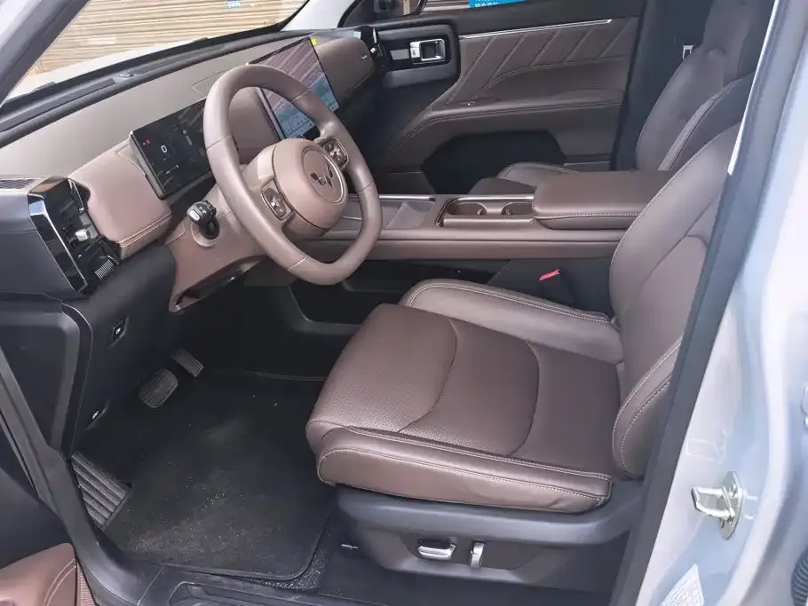 Wuling Xingguang 560 New Energy — фото 9