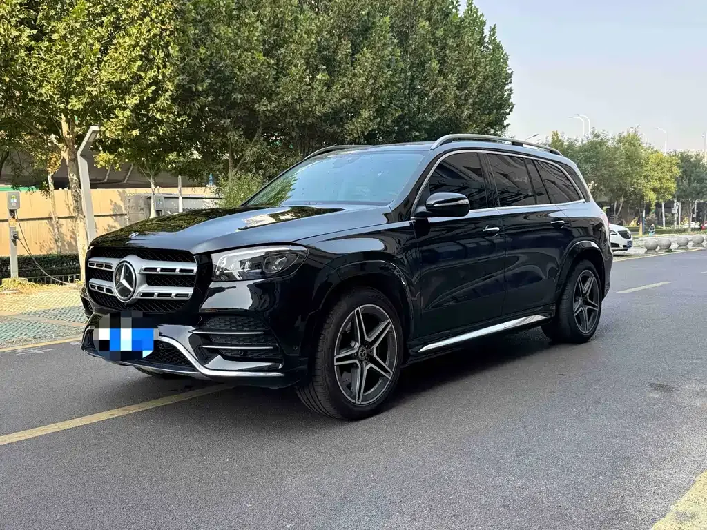 Mercedes-Benz GLS — фото 1