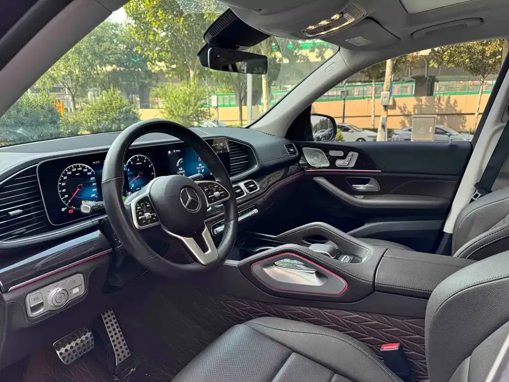 Mercedes-Benz GLS — фото 2
