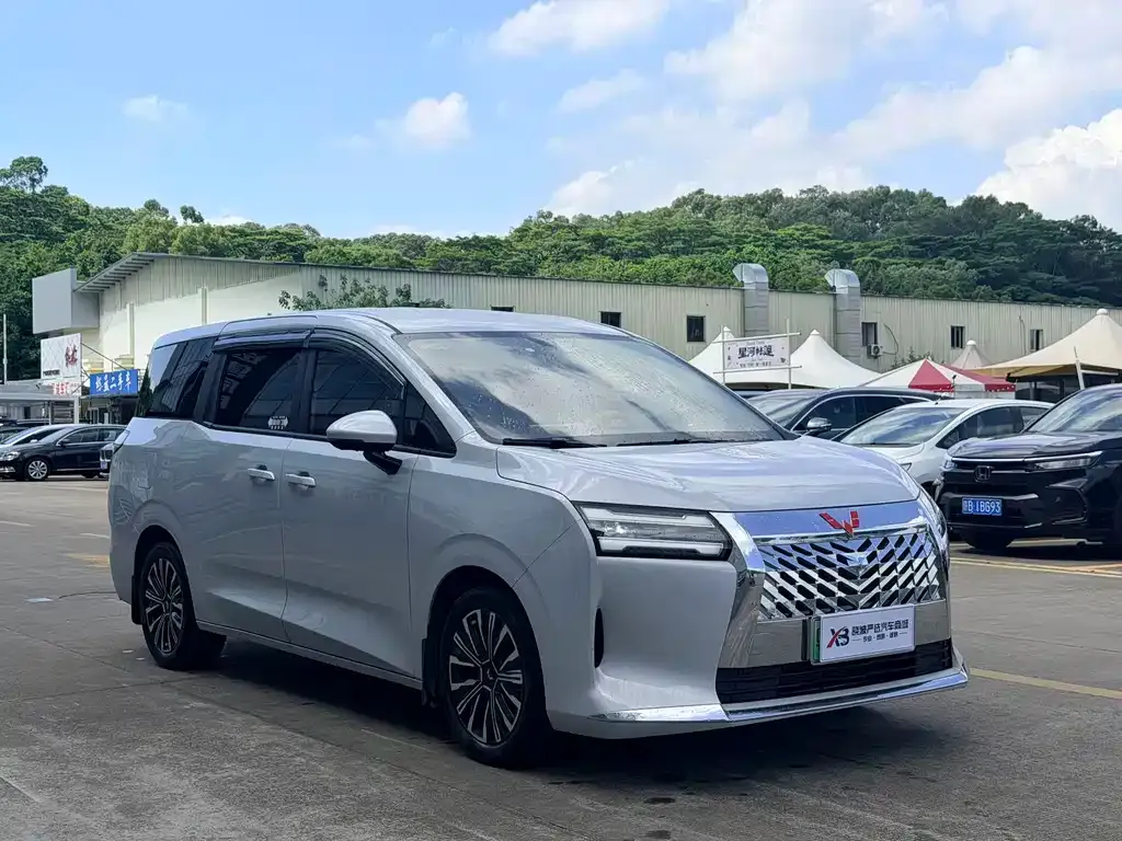 Wuling Xingguang 730 New Energy — фото 2