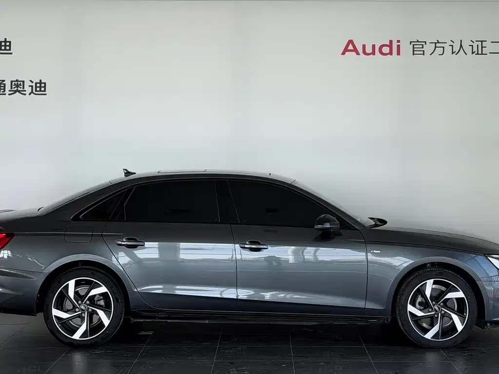 Audi A4L — фото 9