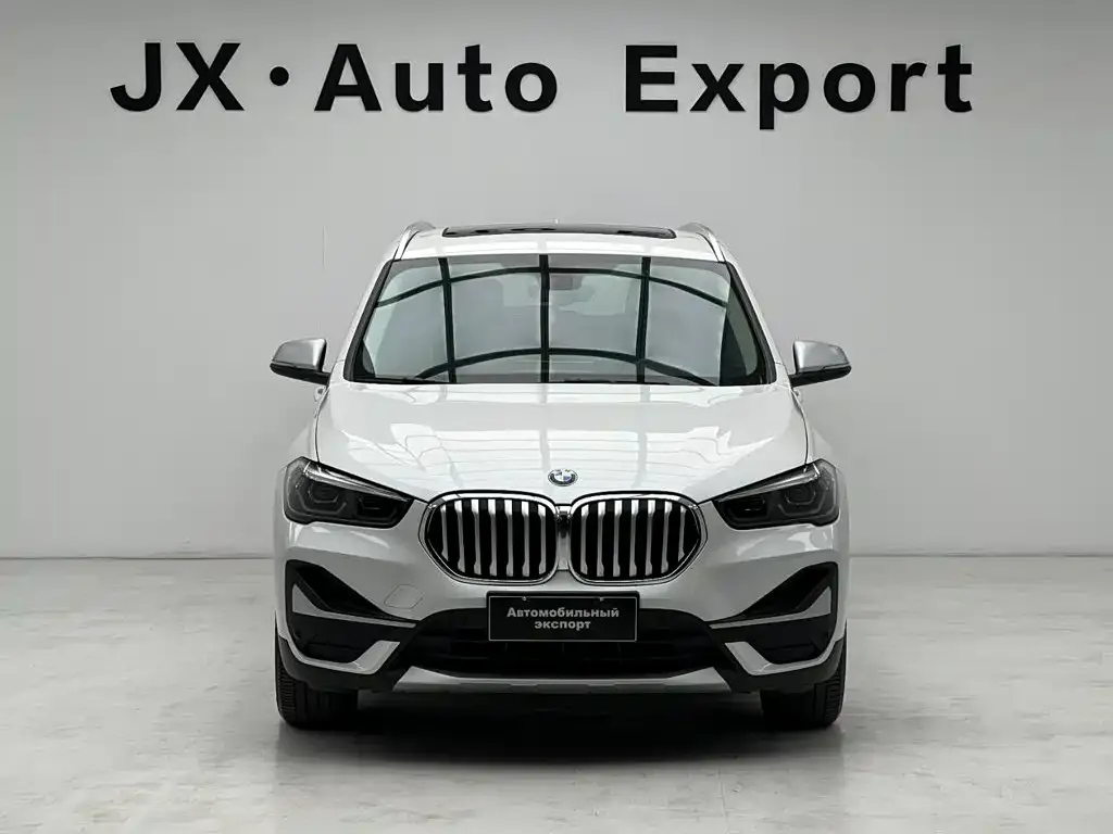 BMW X1 — фото 9