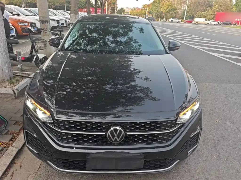 Volkswagen Passat — фото 10