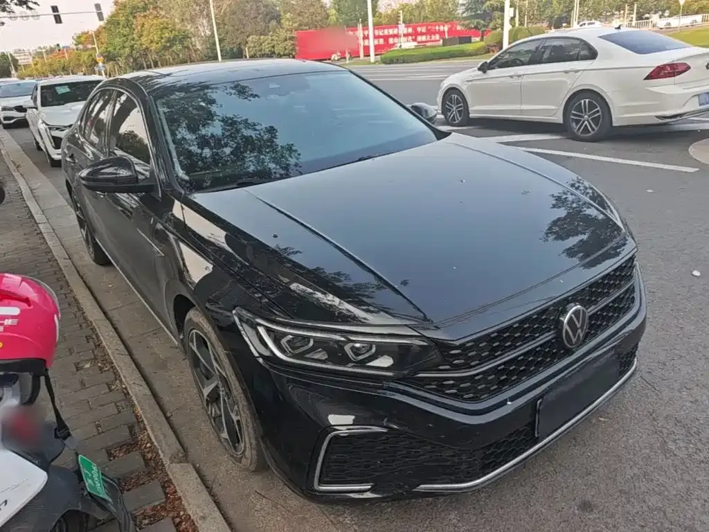 Volkswagen Passat — фото 3
