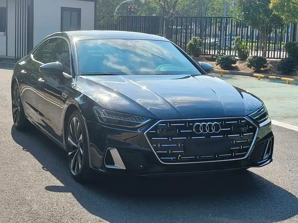 Audi A7L — фото 9