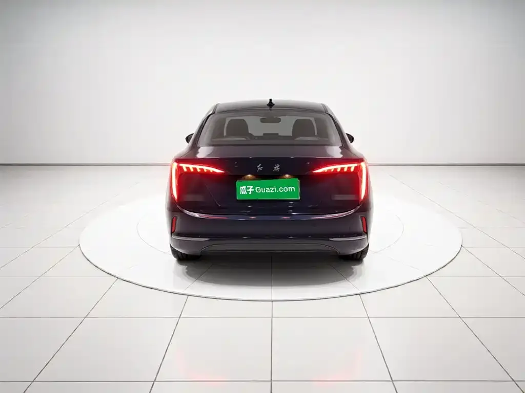 Hongqi E-QM5 — фото 3