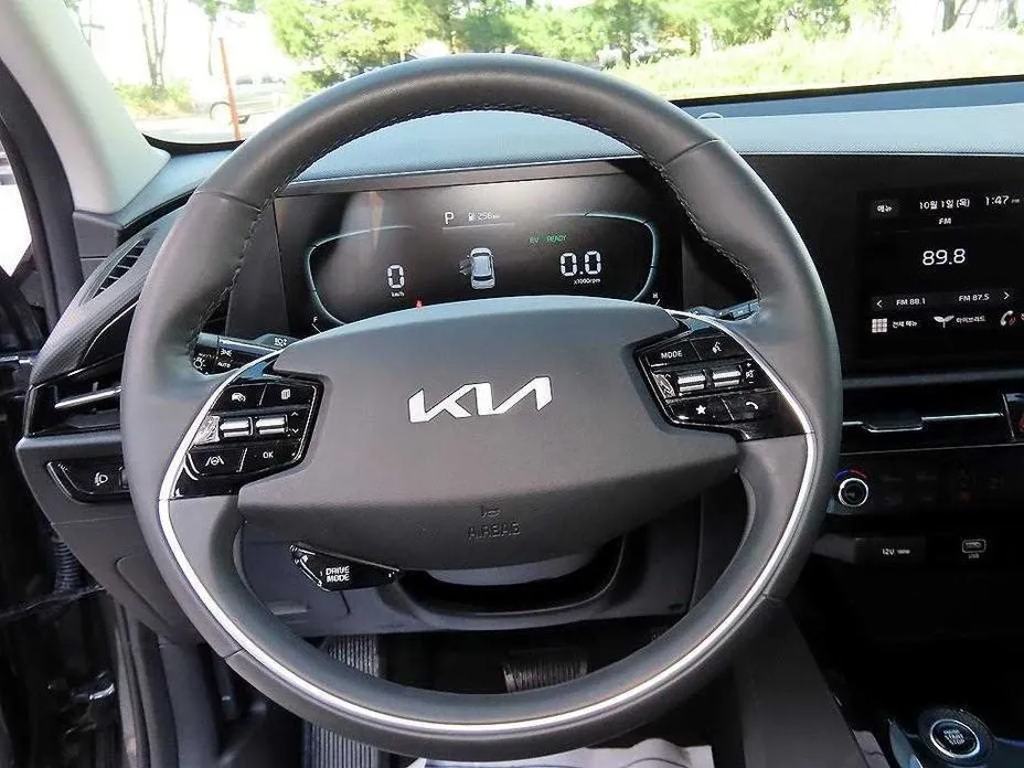 Kia Niro — фото 9