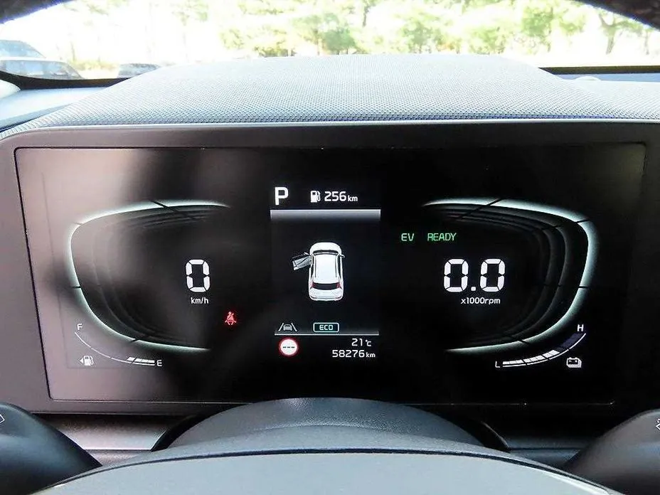 Kia Niro — фото 4