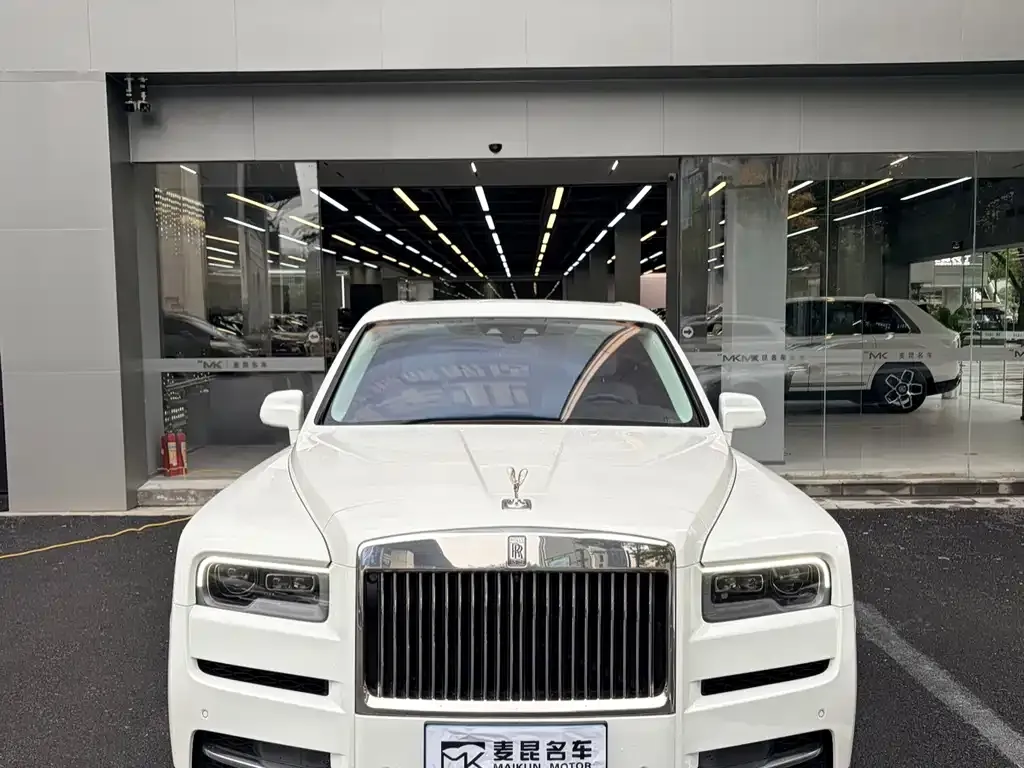 Rolls-Royce Cullinan — фото 8