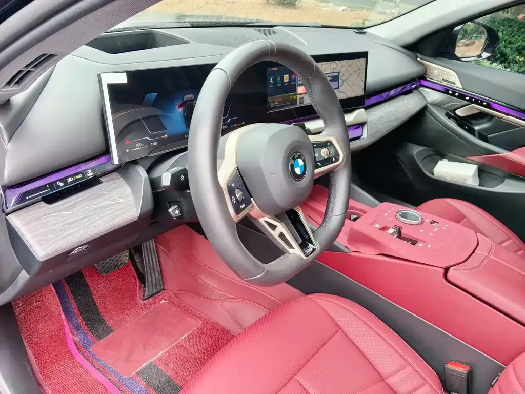 BMW 5 Series — фото 7
