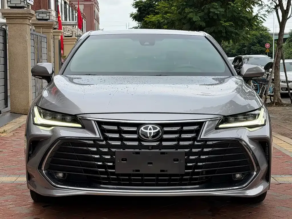 Toyota Avalon — фото 4