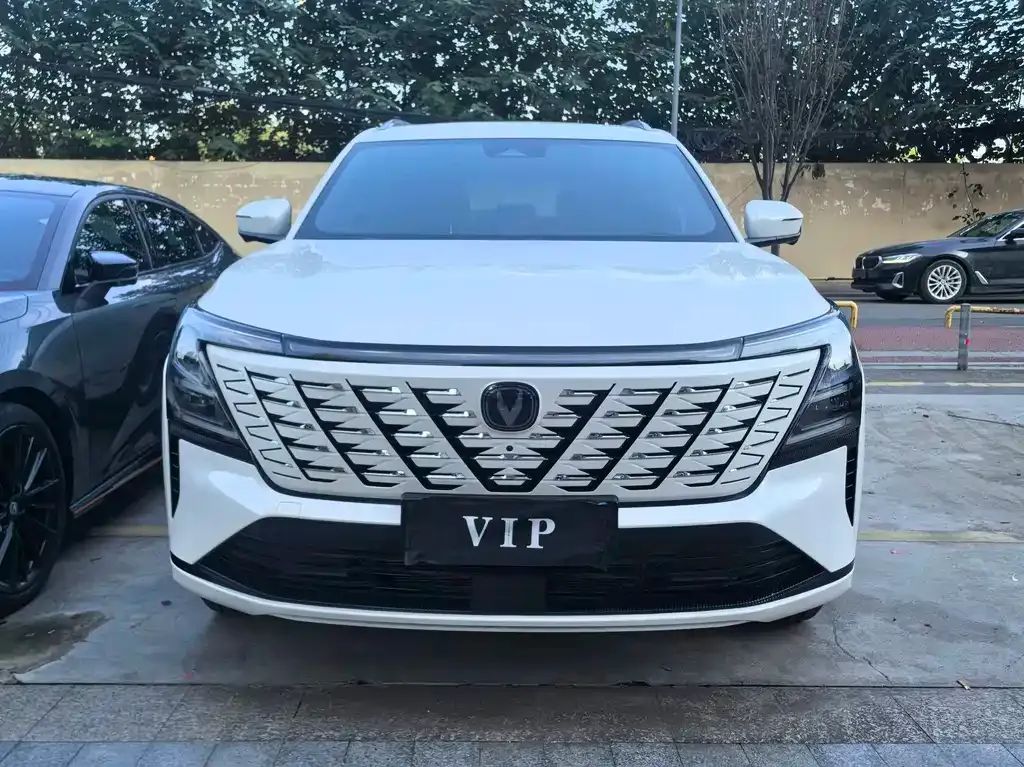 Changan CS75 PLUS — фото 4