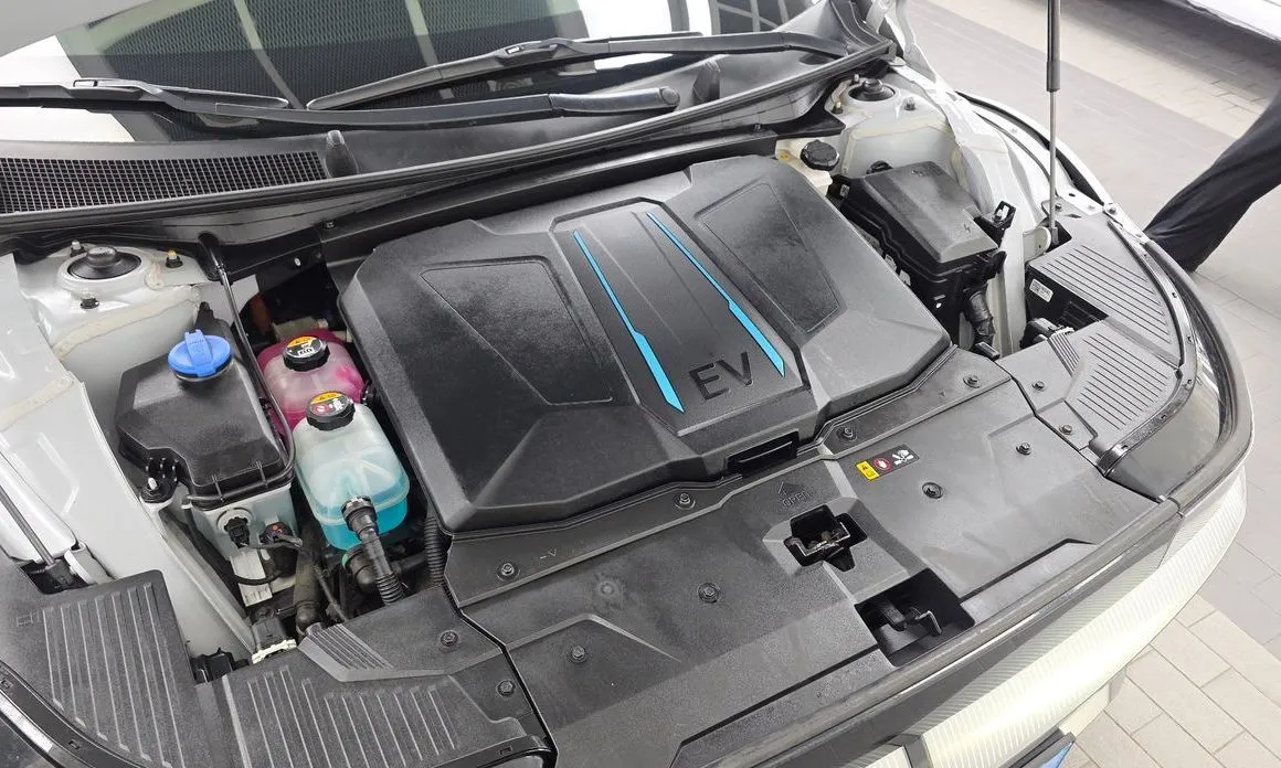 Hyundai Ioniq5 — фото 9