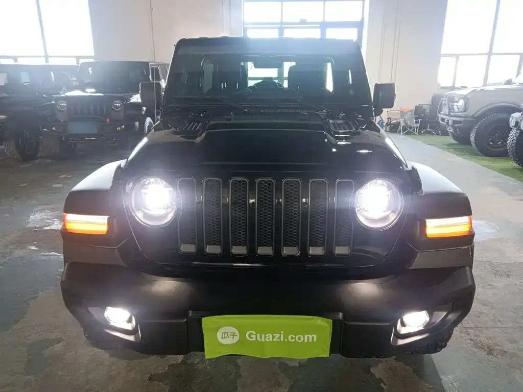 Jeep Wrangler — фото 4