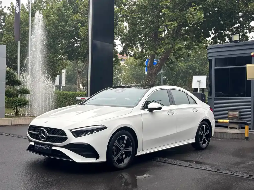Mercedes-Benz A-Class — фото 1