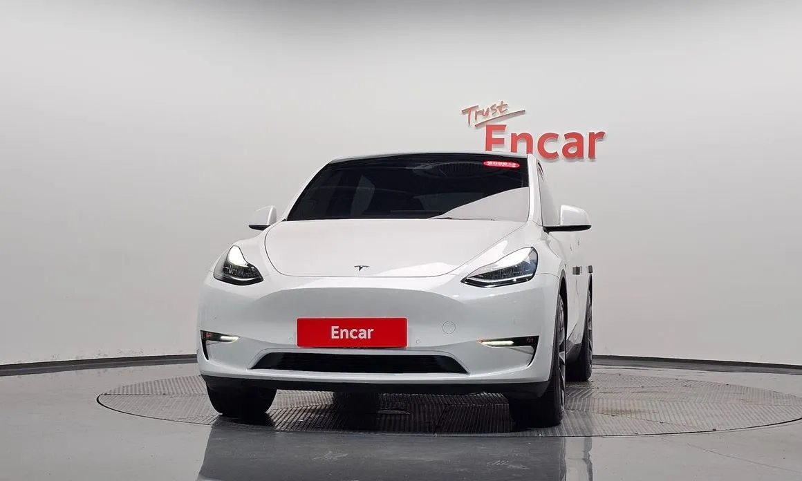 Tesla Model Y — фото 2
