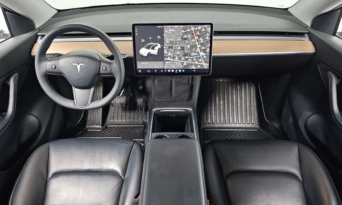 Tesla Model Y — фото 7
