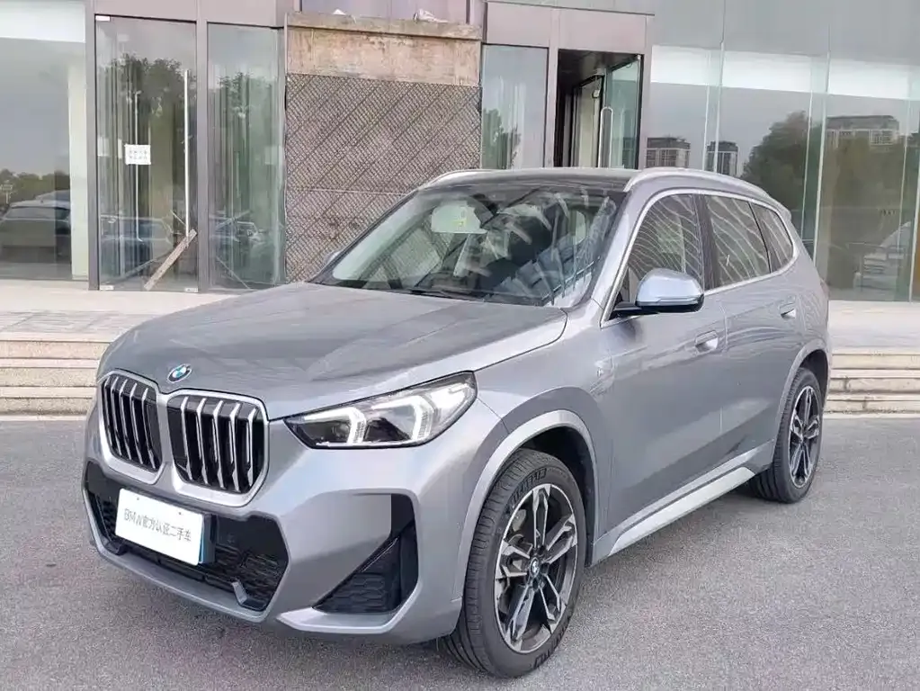 BMW X1 — фото 1