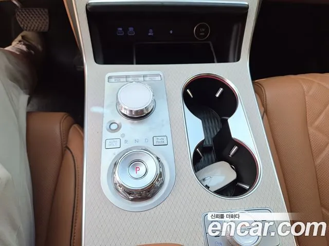 Genesis GV80 — фото 10
