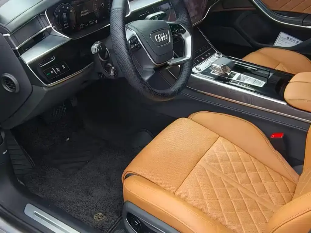Audi A8 — фото 3