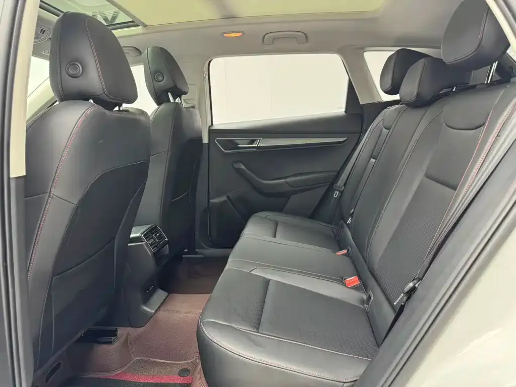 Skoda Karoq — фото 4