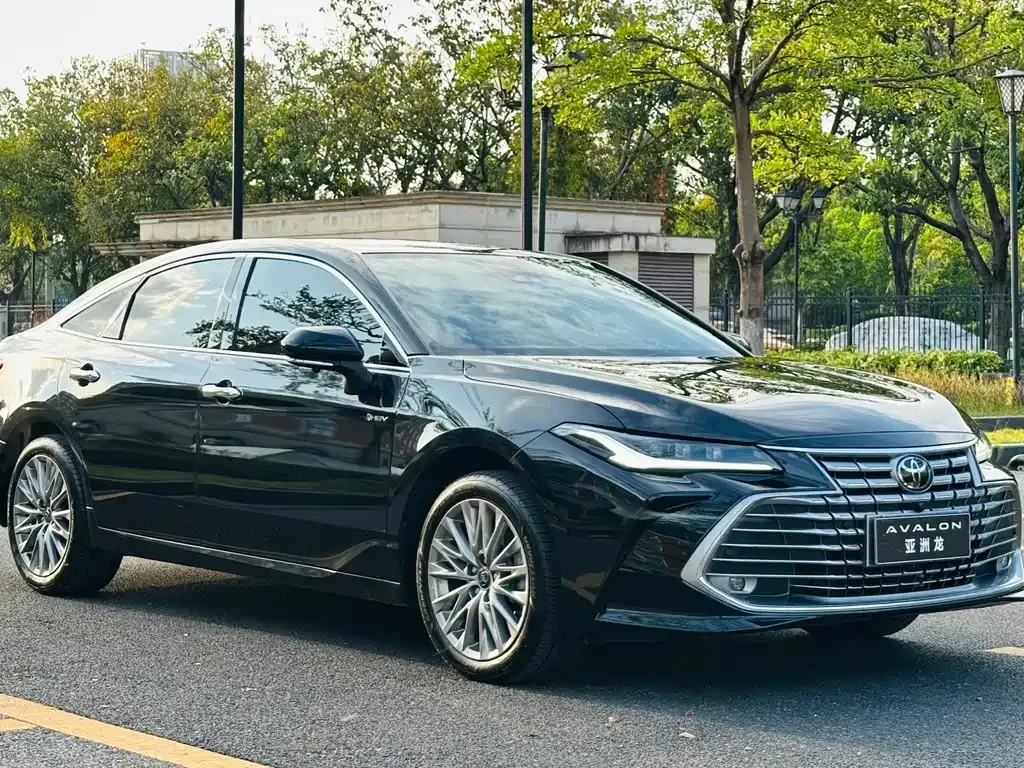 Toyota Avalon — фото 9