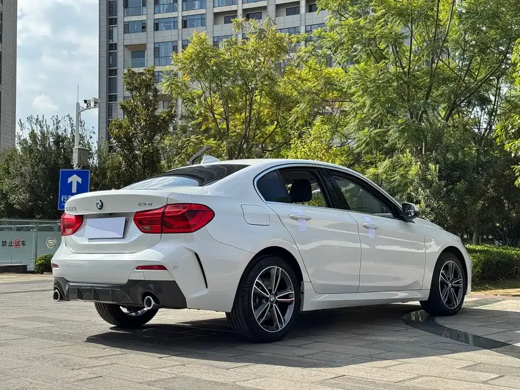 BMW 1 Series — фото 9