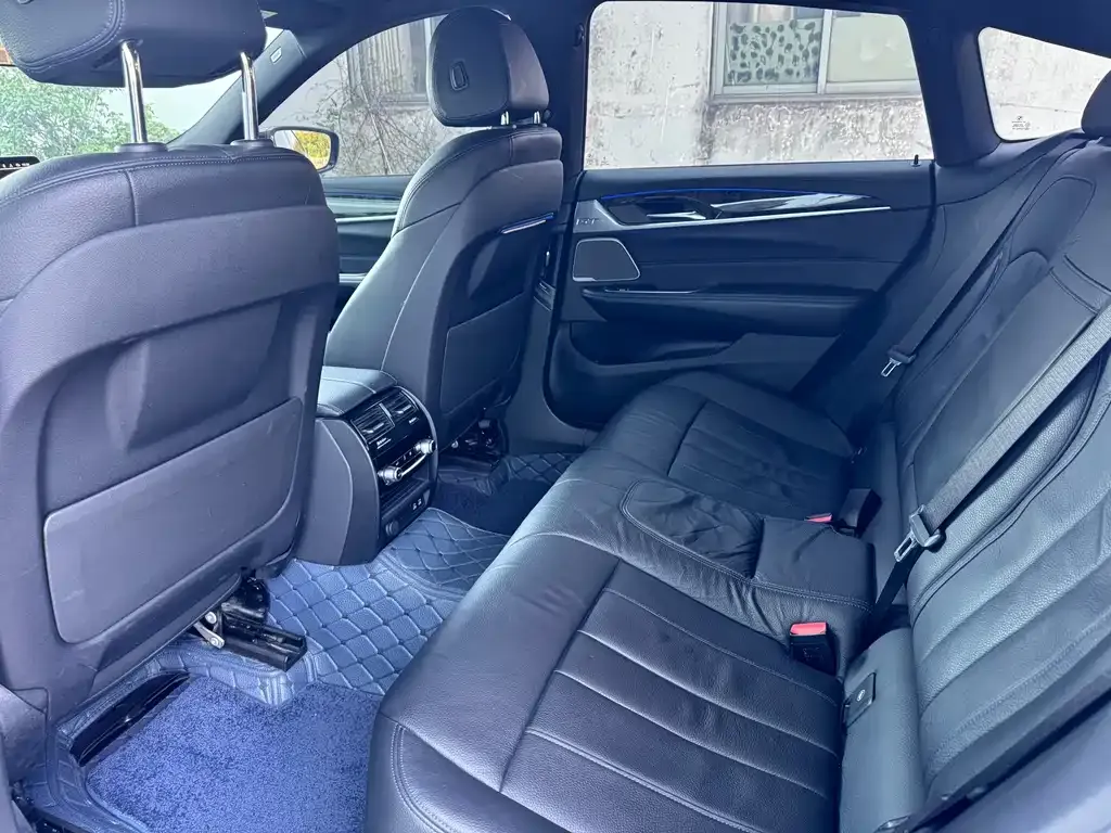 BMW 6 Series GT — фото 9