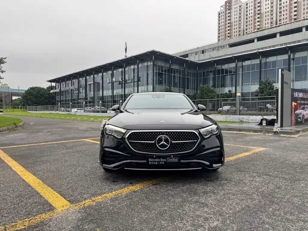 Mercedes-Benz E-Class — фото 10