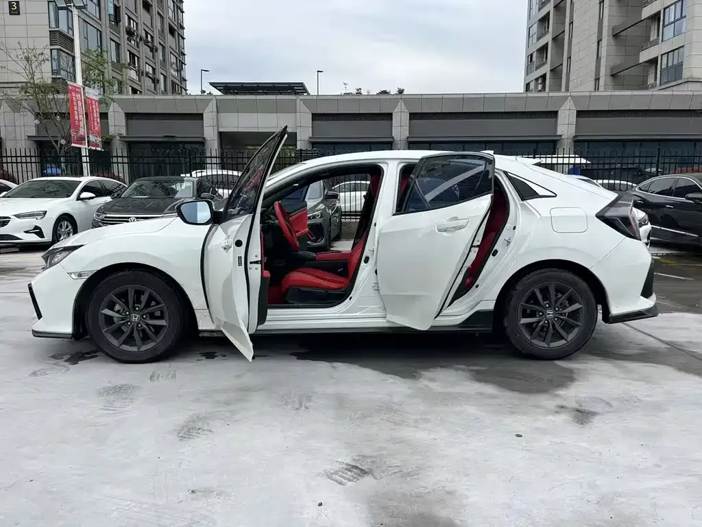 Honda Civic — фото 5