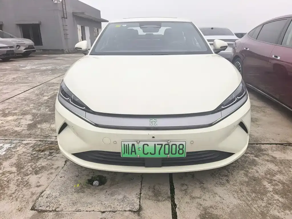 BYD Qin L — фото 8