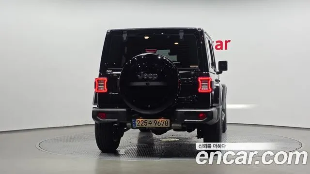Jeep Wrangler — фото 3