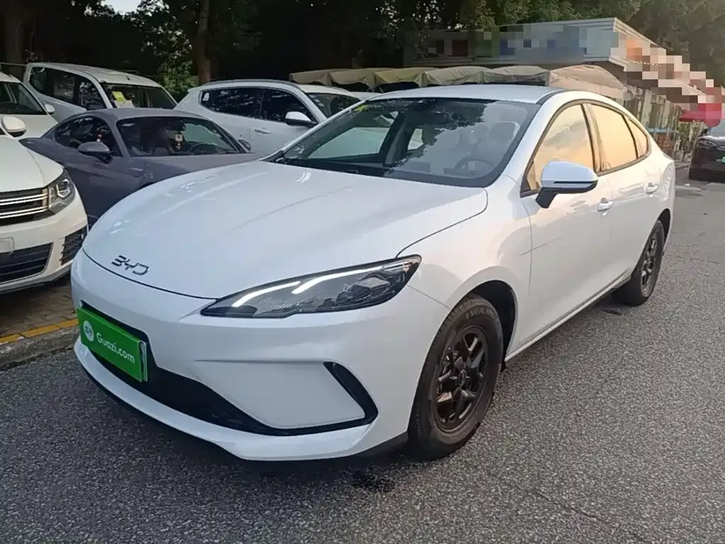 BYD Seal 05 DM-i — фото 1
