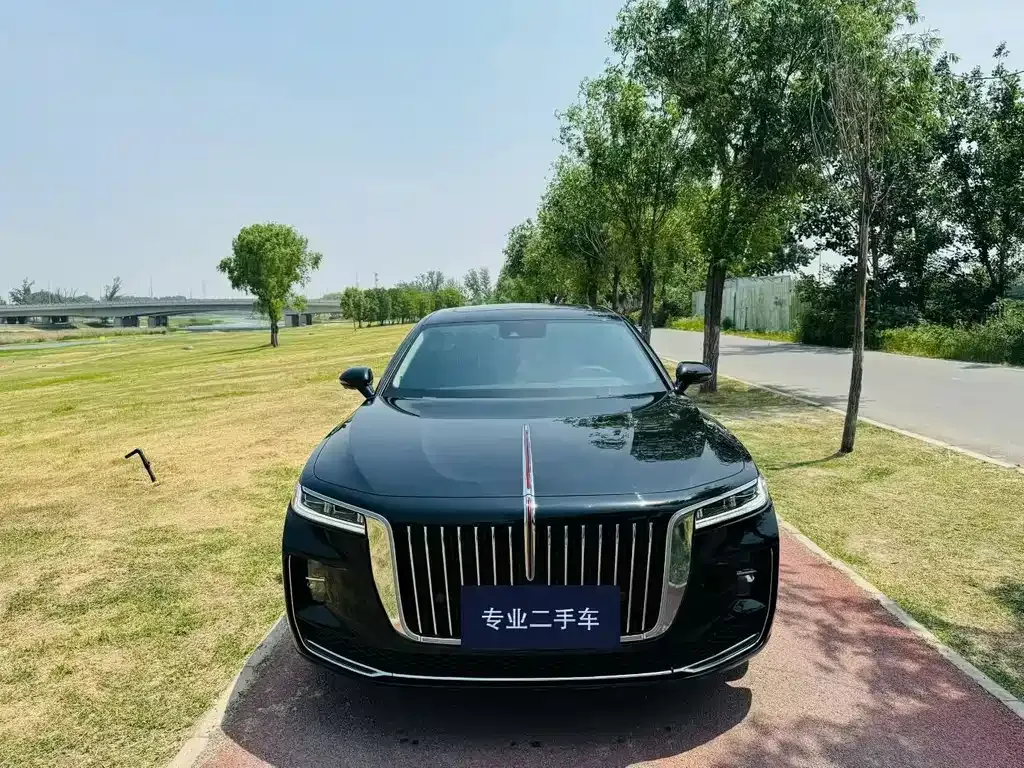 Hongqi H9 — фото 1
