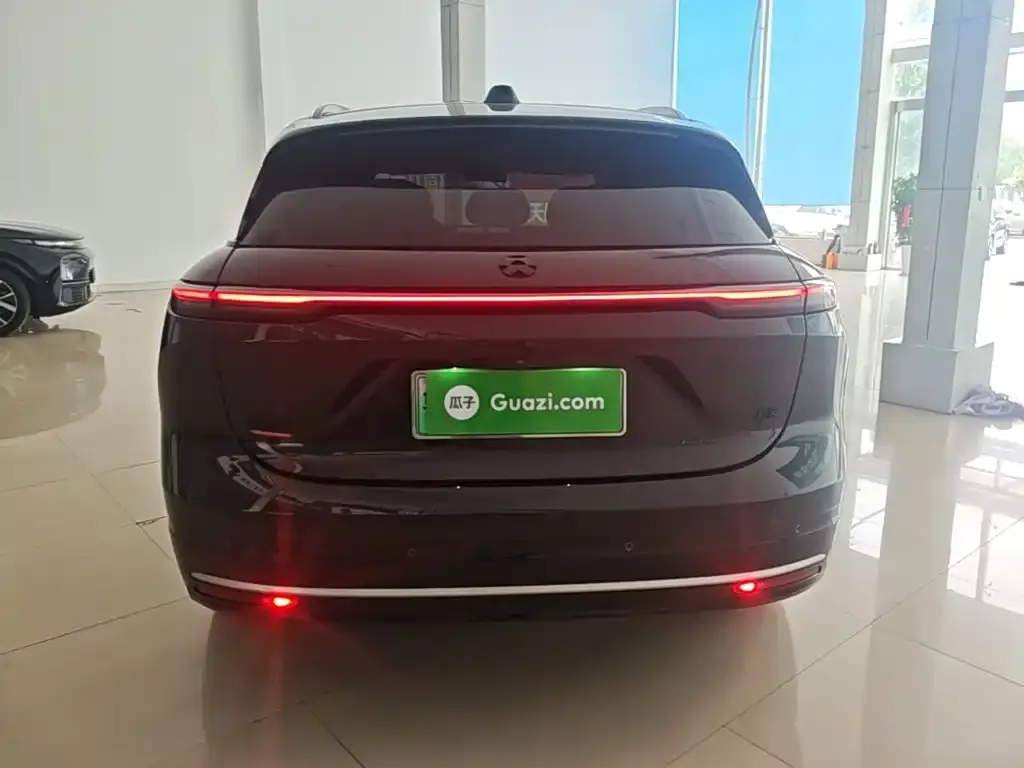 NIO EC6 — фото 10