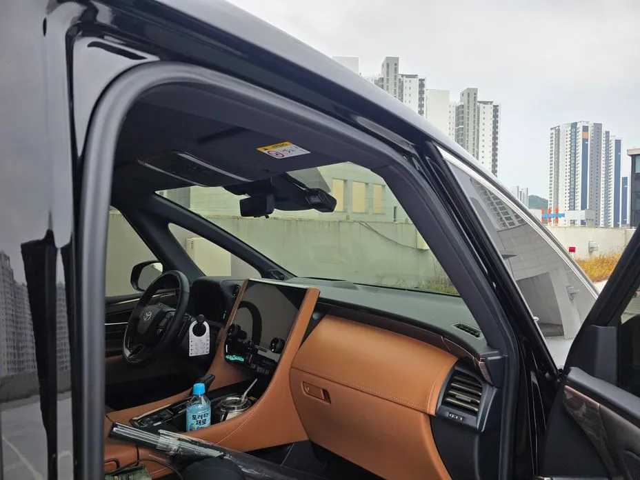 Toyota Alphard — фото 6