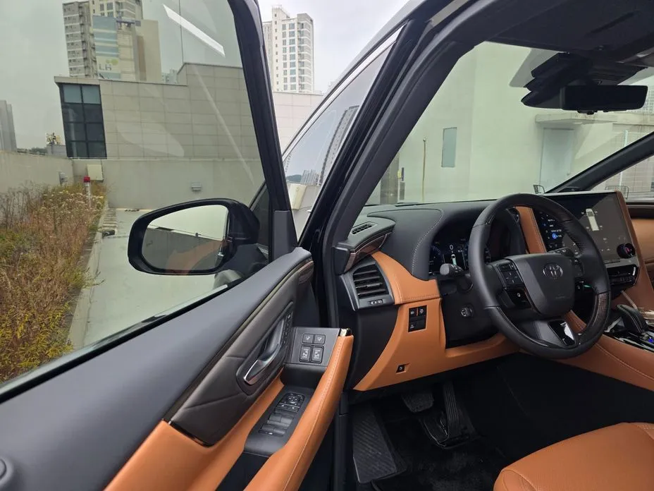 Toyota Alphard — фото 3